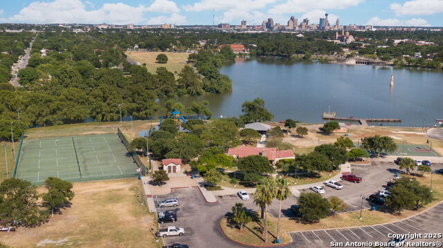 Image 63 of 80 For 118 San Antonio Blvd