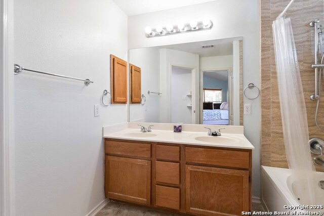 Listing photo id 29 for 5403 Stormy Autumn
