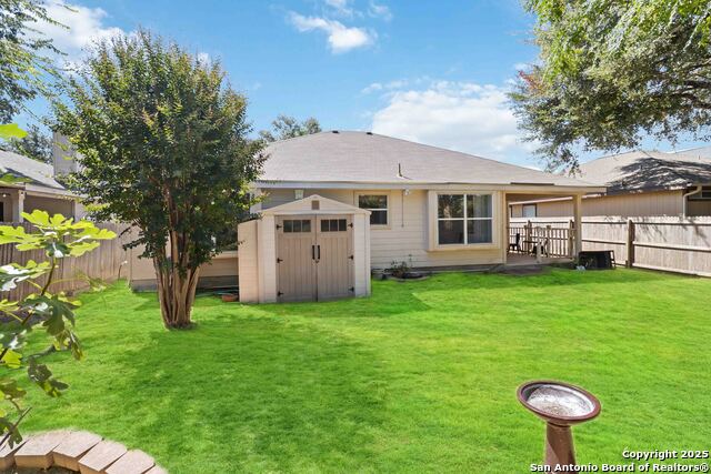 Listing photo id 34 for 5403 Stormy Autumn
