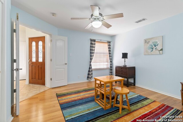 Listing photo id 3 for 5403 Stormy Autumn