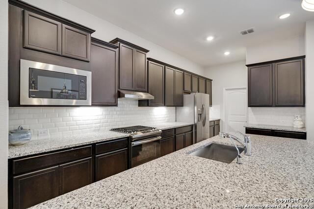 Image 11 of 45 For 111 Telford  