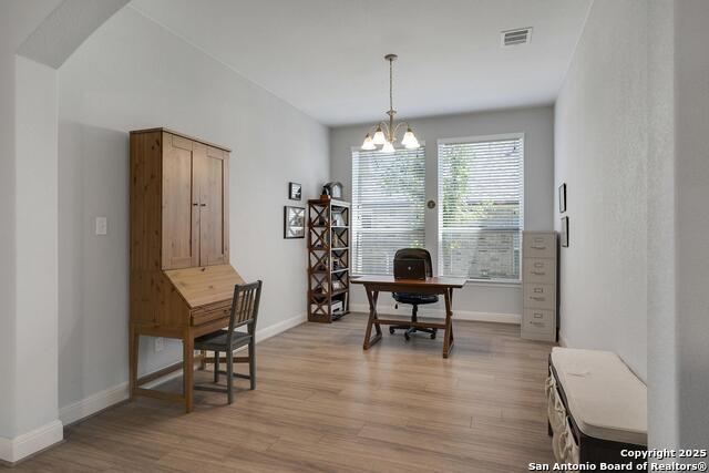 Image 23 of 45 For 111 Telford  