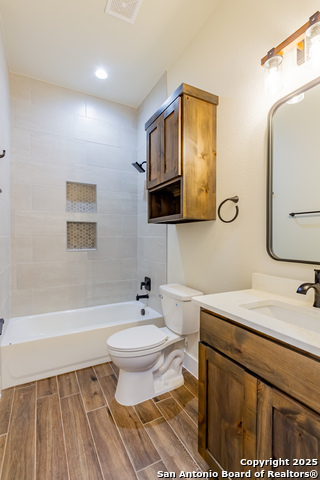 Image 23 of 65 For 205 Timber Place