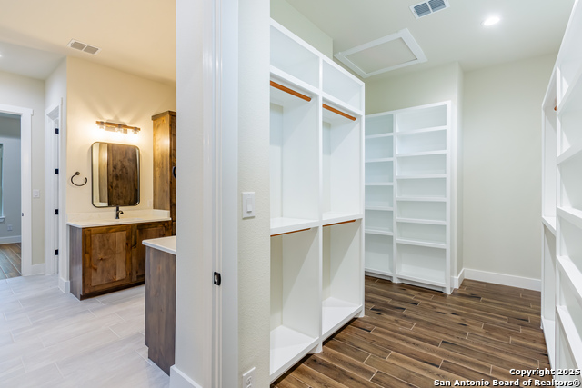 Image 31 of 65 For 205 Timber Place