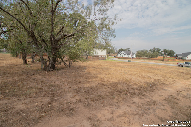 Image 4 of 8 For 129 Bayberry Court