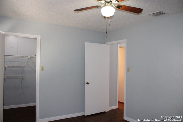 Image 14 of 15 For 7534 Windsor Oaks