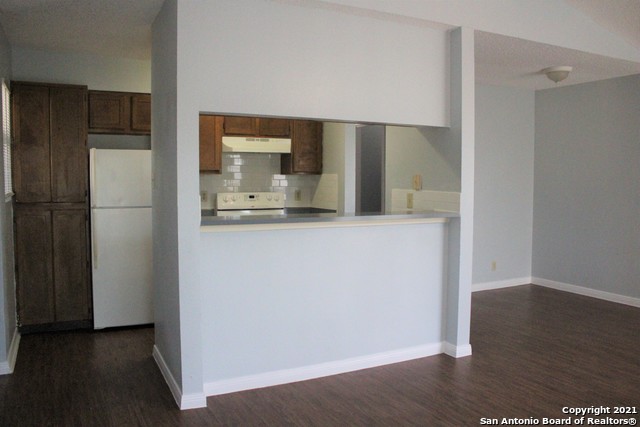 Image 6 of 15 For 7534 Windsor Oaks
