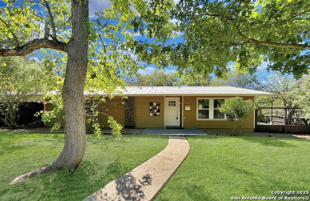 1000 Ivy Ln