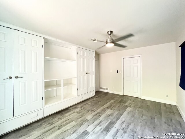 Listing photo id 21 for 1000 Ivy Ln