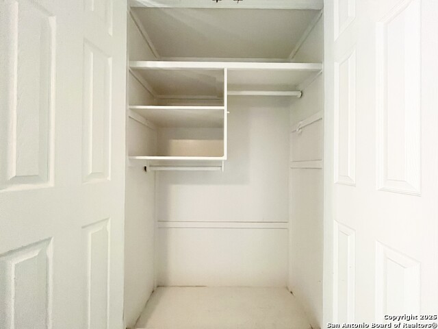 Listing photo id 22 for 1000 Ivy Ln