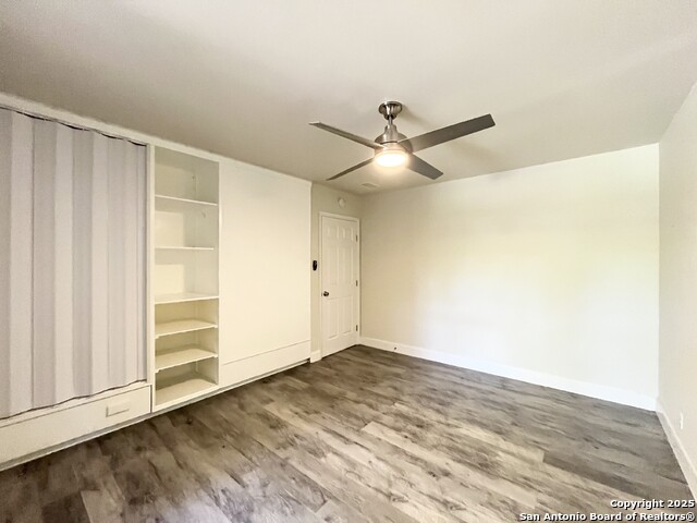 Listing photo id 26 for 1000 Ivy Ln
