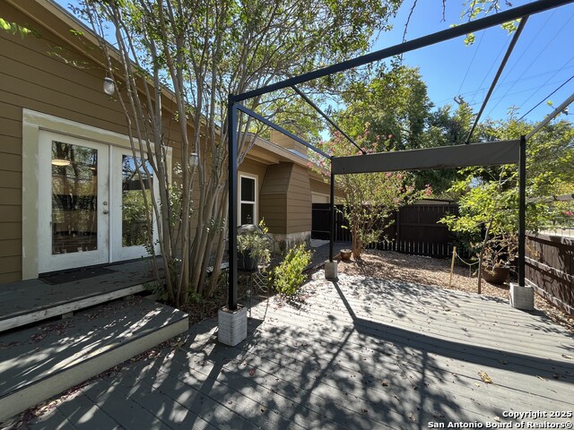 Listing photo id 34 for 1000 Ivy Ln
