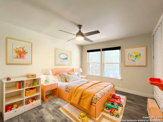 Listing photo id 5 for 1000 Ivy Ln