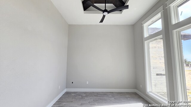 Image 4 of 31 For 699 James Way
