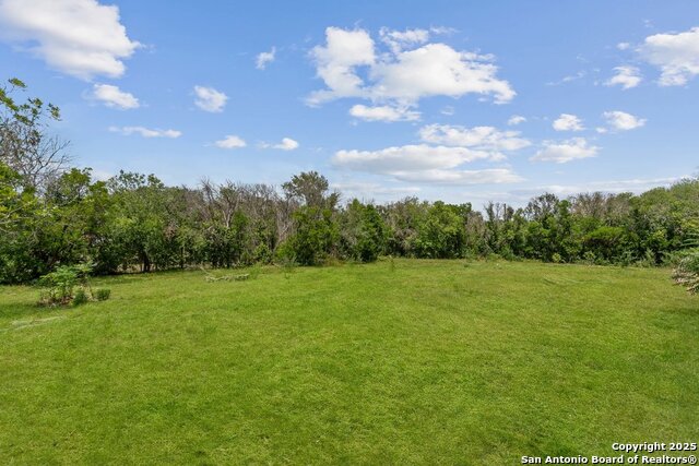 Image 36 of 41 For 391 Broadview Dr W