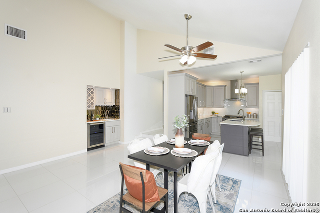 Listing photo id 11 for 3446 River Path St