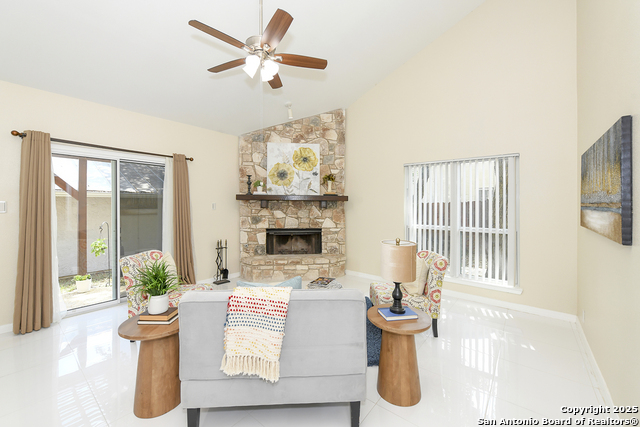 Listing photo id 29 for 3446 River Path St