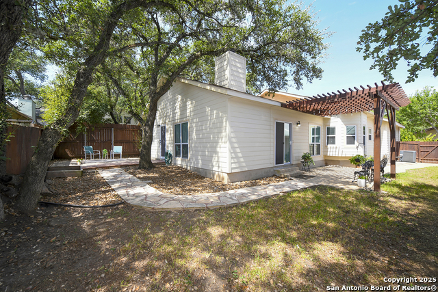 Listing photo id 36 for 3446 River Path St
