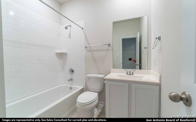 Listing photo id 10 for 8930 Chili Bowl Street