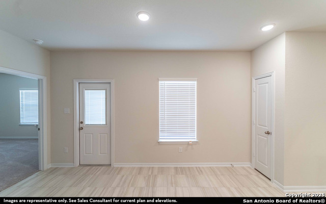 Listing photo id 4 for 8930 Chili Bowl Street