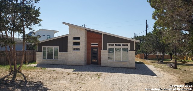 Details for 1122 Diamondhead Dr, Canyon Lake, TX 78133