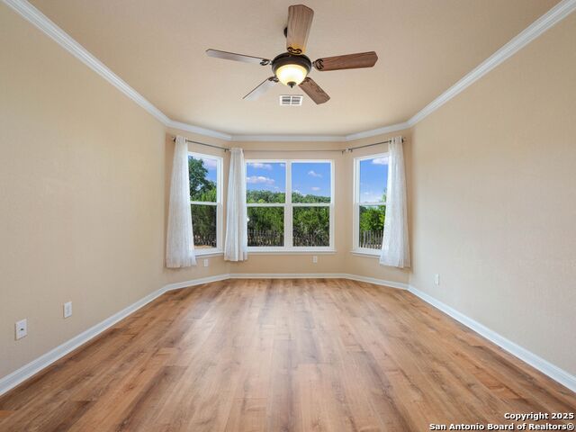 Listing photo id 18 for 2747 Trinity View
