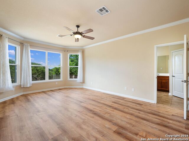 Listing photo id 19 for 2747 Trinity View