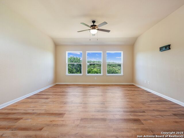 Listing photo id 25 for 2747 Trinity View