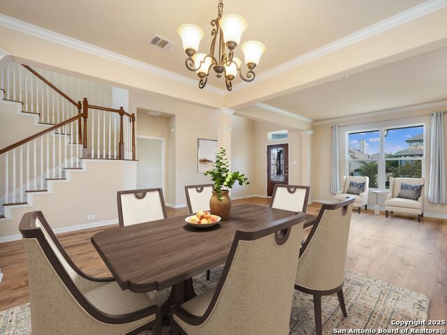 Listing photo id 5 for 2747 Trinity View