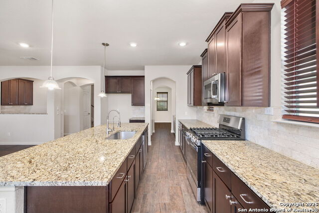 Image 10 of 34 For 13826 Chester Knoll