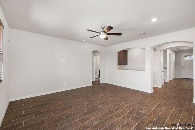 Image 14 of 34 For 13826 Chester Knoll