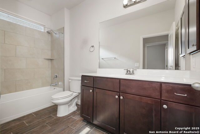 Image 16 of 34 For 13826 Chester Knoll