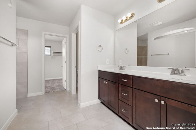 Image 21 of 34 For 13826 Chester Knoll