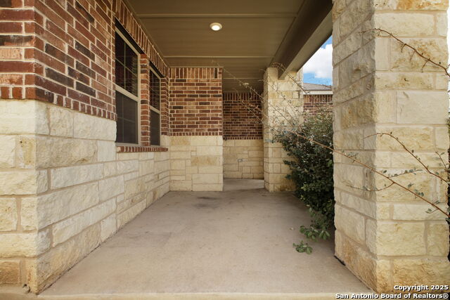 Image 30 of 34 For 13826 Chester Knoll