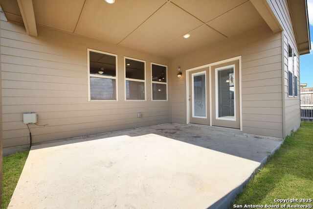 Image 33 of 34 For 13826 Chester Knoll