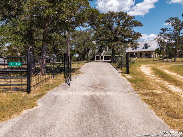 Image 33 of 38 For 1170 Capote Oaks