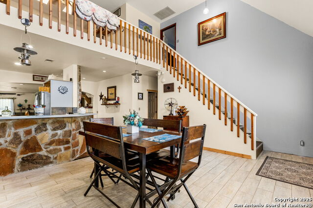 Image 6 of 38 For 1170 Capote Oaks