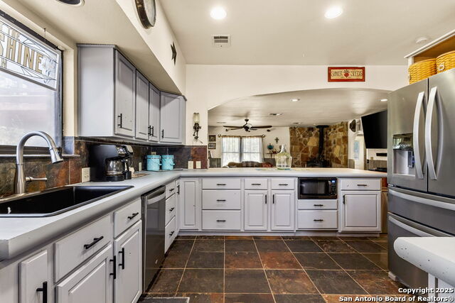 Image 7 of 38 For 1170 Capote Oaks
