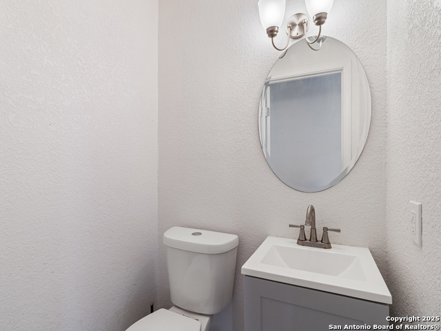 Image 14 of 23 For 2336 Houston E