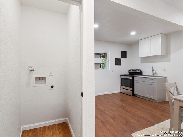 Image 15 of 23 For 2336 Houston E