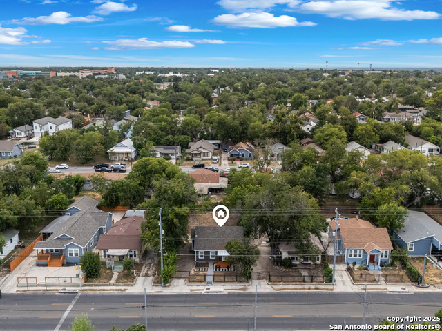 Image 20 of 23 For 2336 Houston E