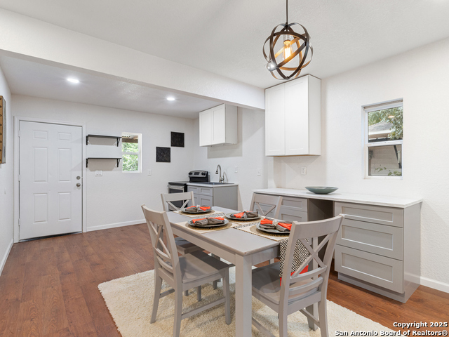 Image 6 of 23 For 2336 Houston E