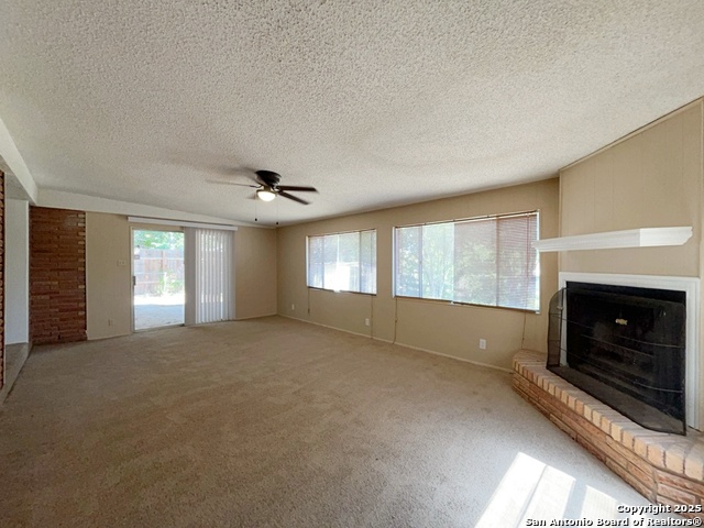 Image 18 of 41 For 4543 Cambray Dr