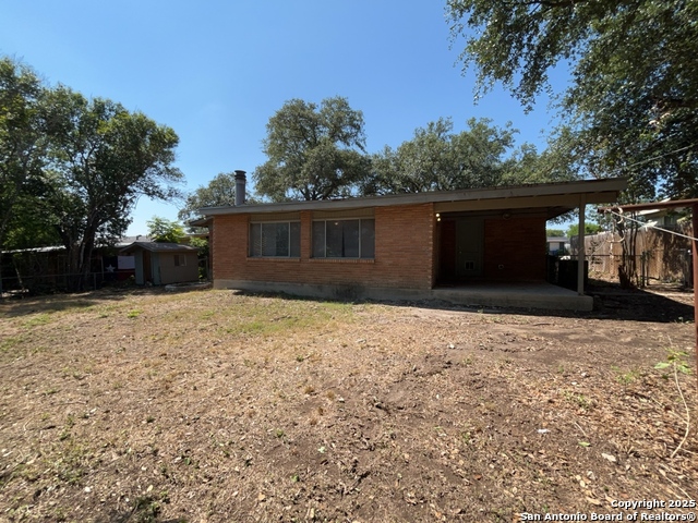 Image 37 of 41 For 4543 Cambray Dr