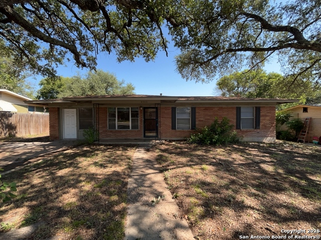 Image 39 of 41 For 4543 Cambray Dr