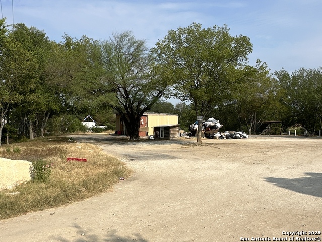 Image 10 of 40 For 10536 S Us Highway 181 E