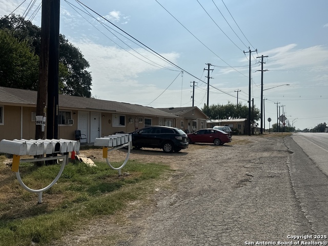 Image 11 of 40 For 10536 S Us Highway 181 E