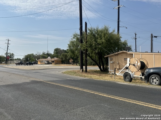 Image 19 of 40 For 10536 S Us Highway 181 E