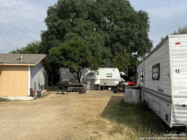 Image 22 of 40 For 10536 S Us Highway 181 E