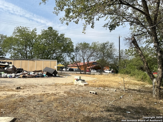 Image 28 of 40 For 10536 S Us Highway 181 E